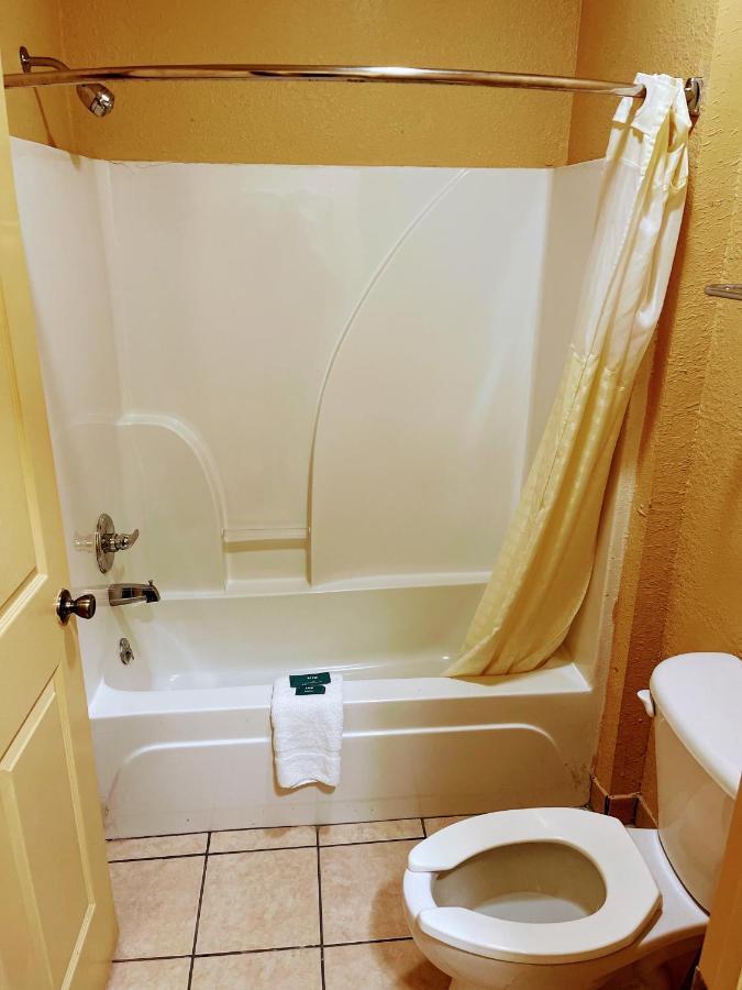 Fairview Suites Blytheville Bagian luar foto